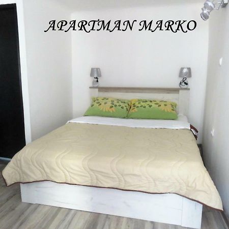 Apartament Cres Esterno foto