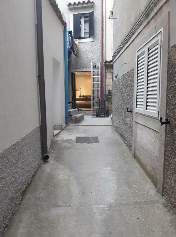 Apartament Cres Esterno foto