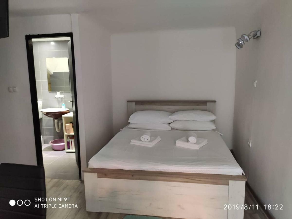 Apartament Cres Esterno foto