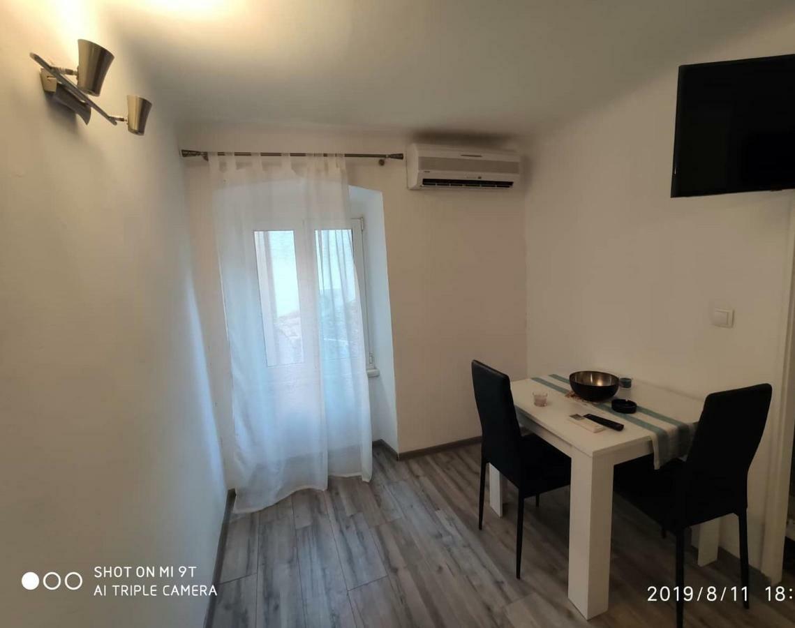 Apartament Cres Esterno foto